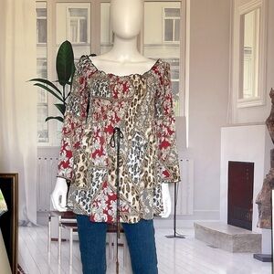 Venus Off Shoulder Smock Long Sleeve Top. Size L. P63/A